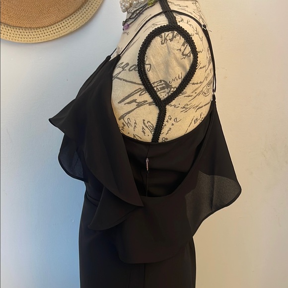 NWOT Forever 21 | Women’s Black Sheath Dress with Ruffled Flutter Sleeves XL - Picture 5 of 9